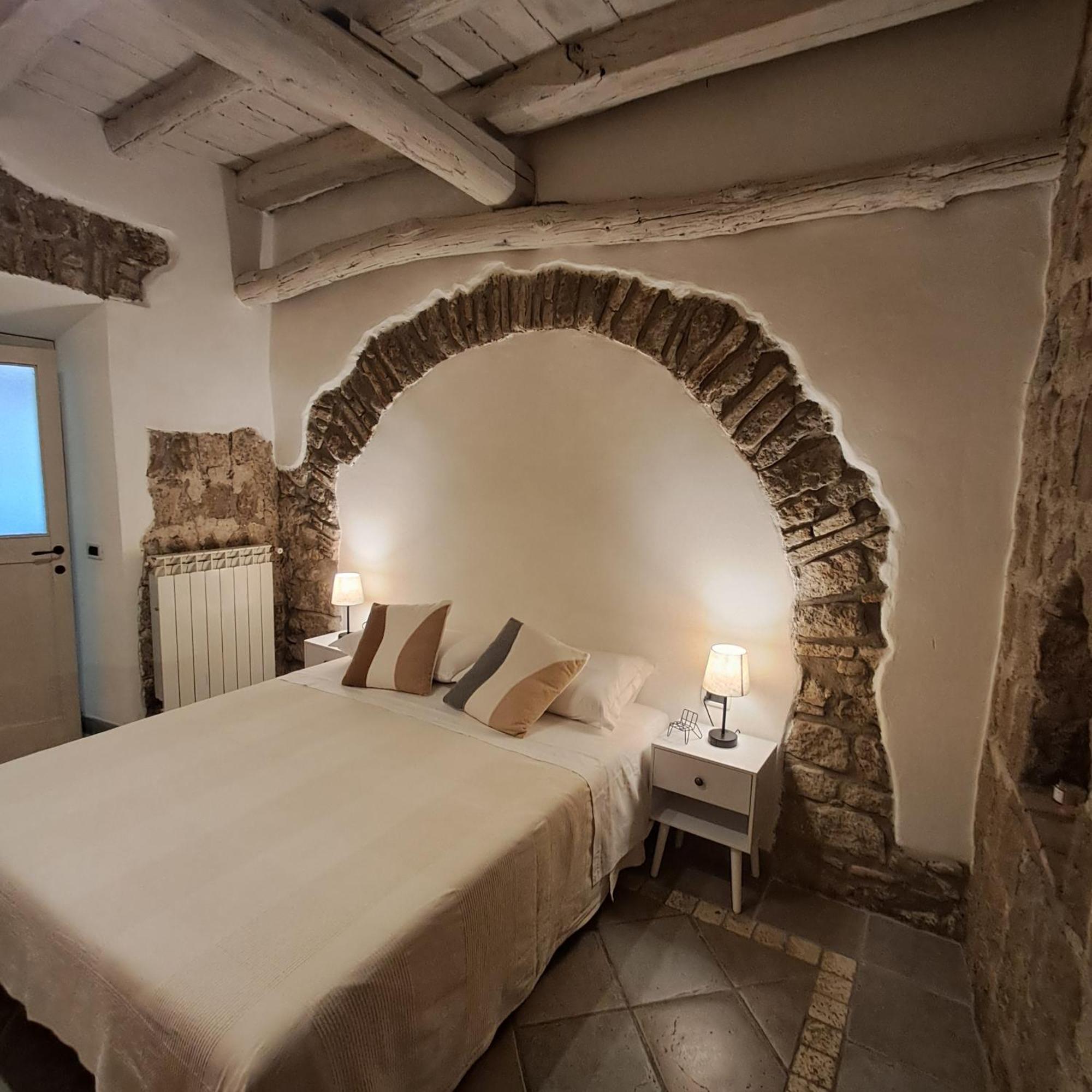 Pettinara 21 Daire Viterbo Dış mekan fotoğraf